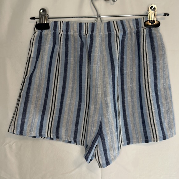 Girls Knot Front Shorts from SHEIN Size 11-12Y in Blue, White and Grey - Picture 2 of 5